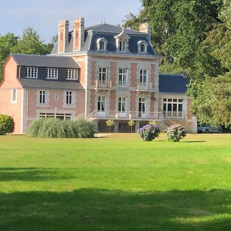 Chateau De La Chasse Beauvais Romagne  Dış mekan fotoğraf